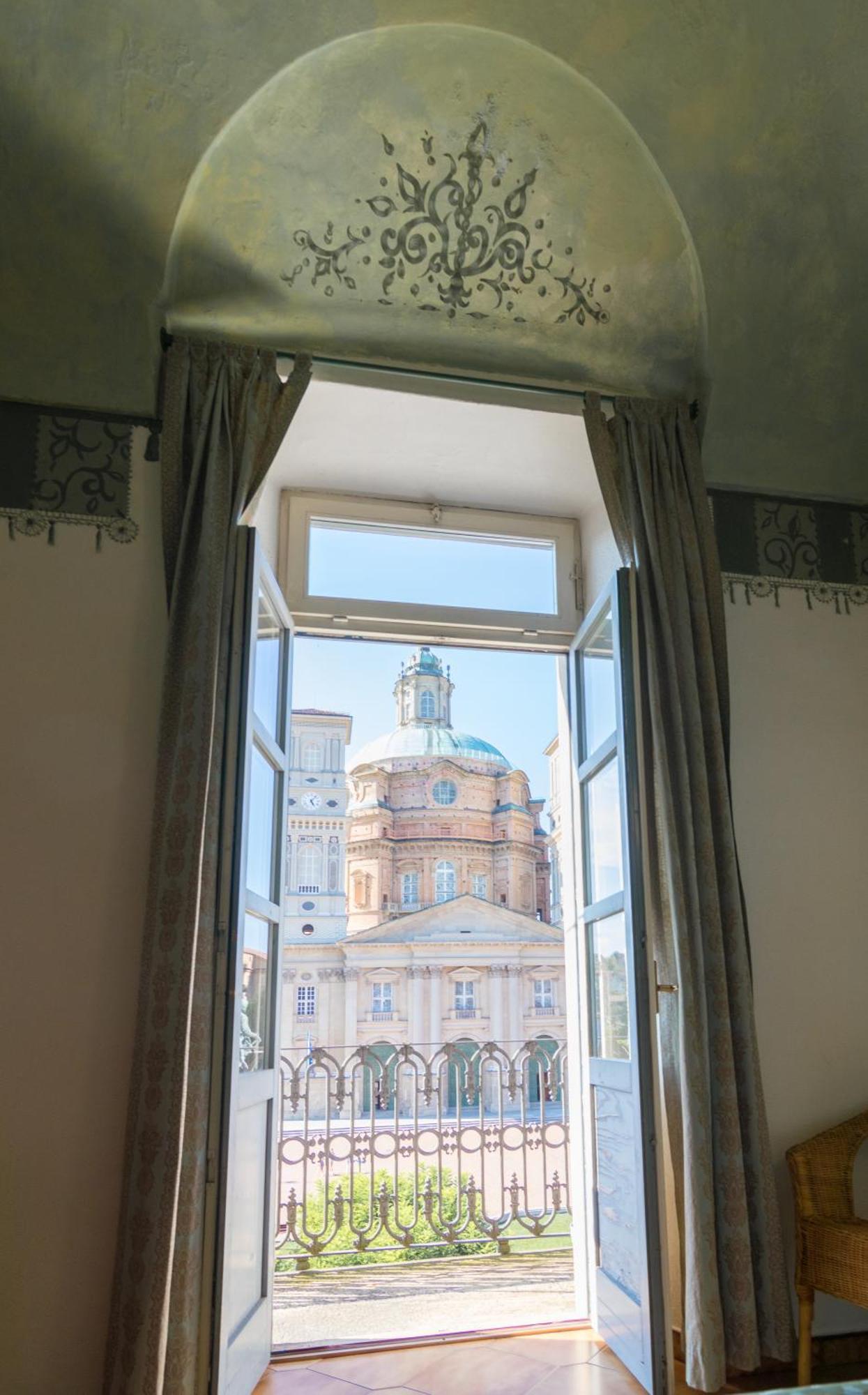 Hotel Portici Vicoforte エクステリア 写真