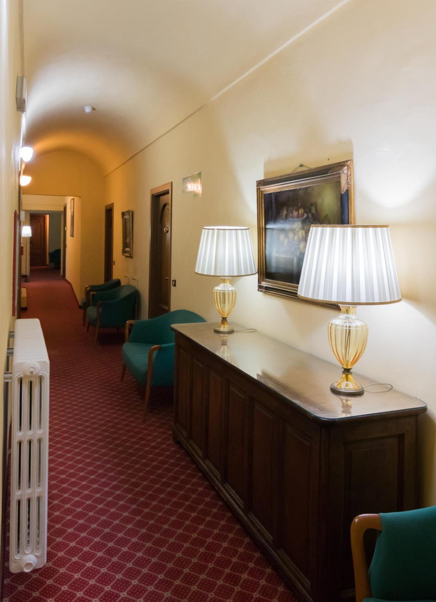 Hotel Portici Vicoforte エクステリア 写真