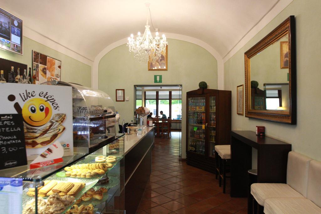 Hotel Portici Vicoforte エクステリア 写真