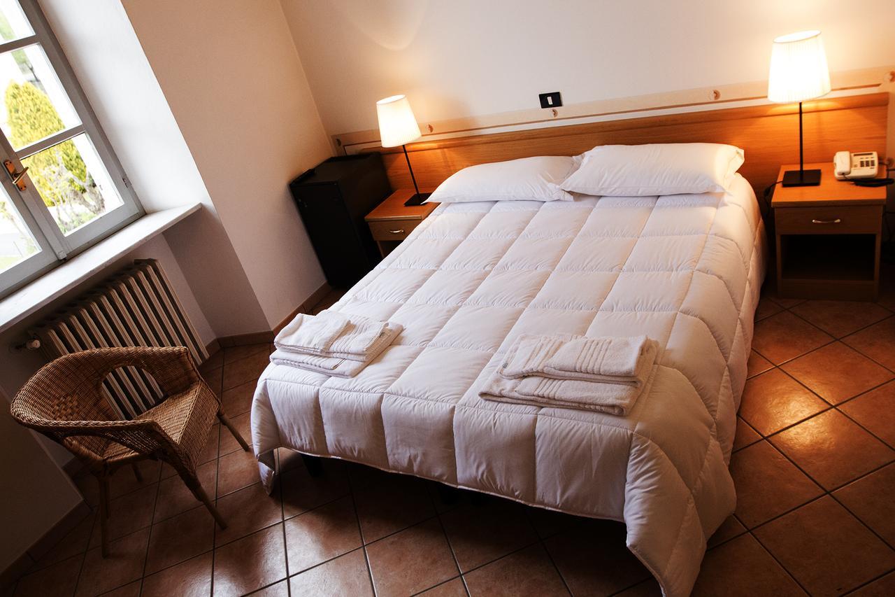 Hotel Portici Vicoforte エクステリア 写真