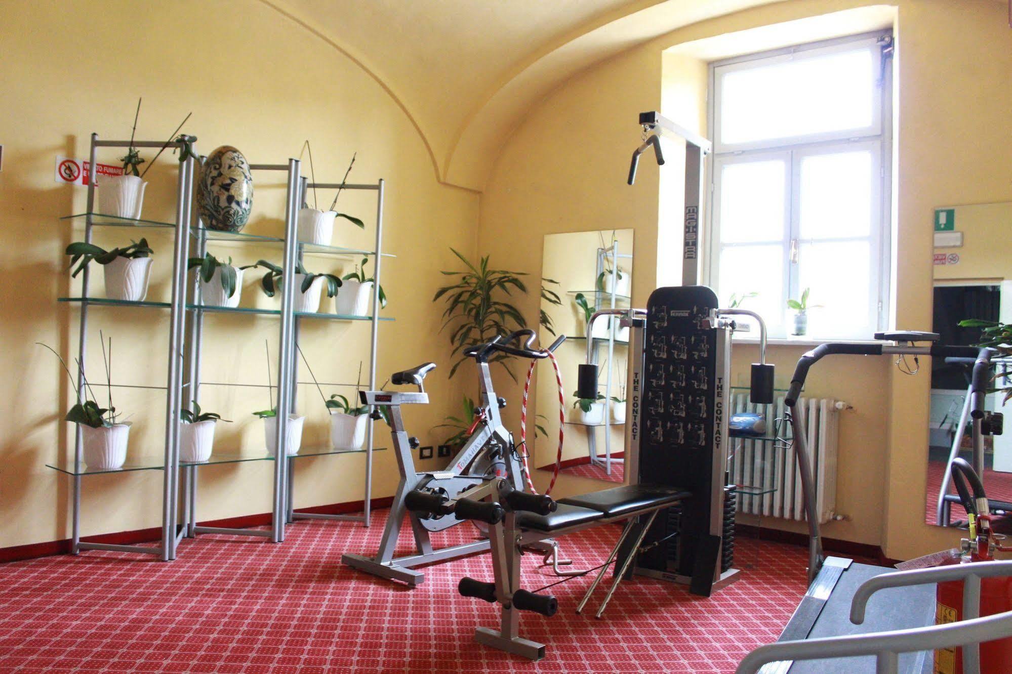 Hotel Portici Vicoforte エクステリア 写真