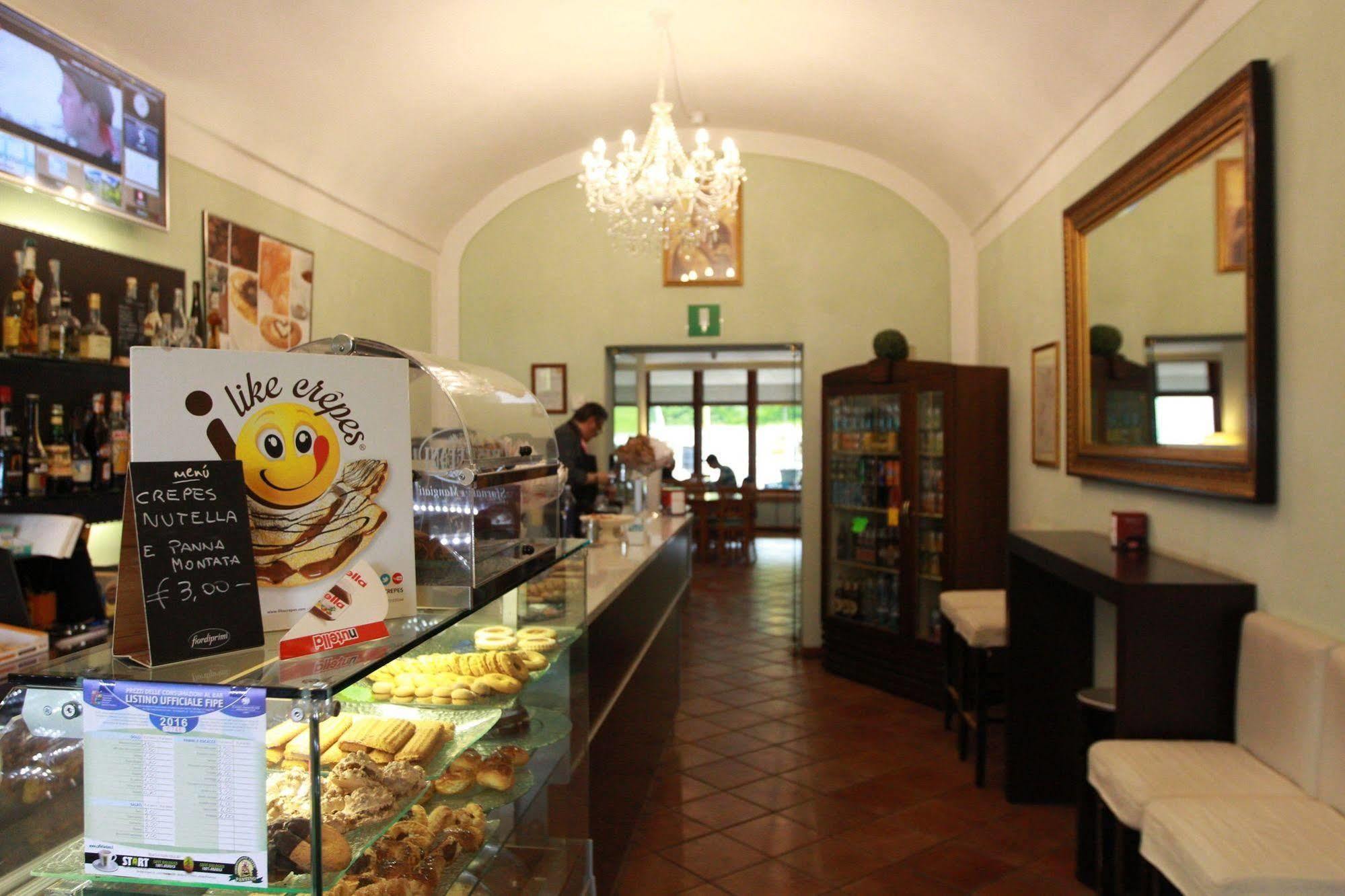 Hotel Portici Vicoforte エクステリア 写真