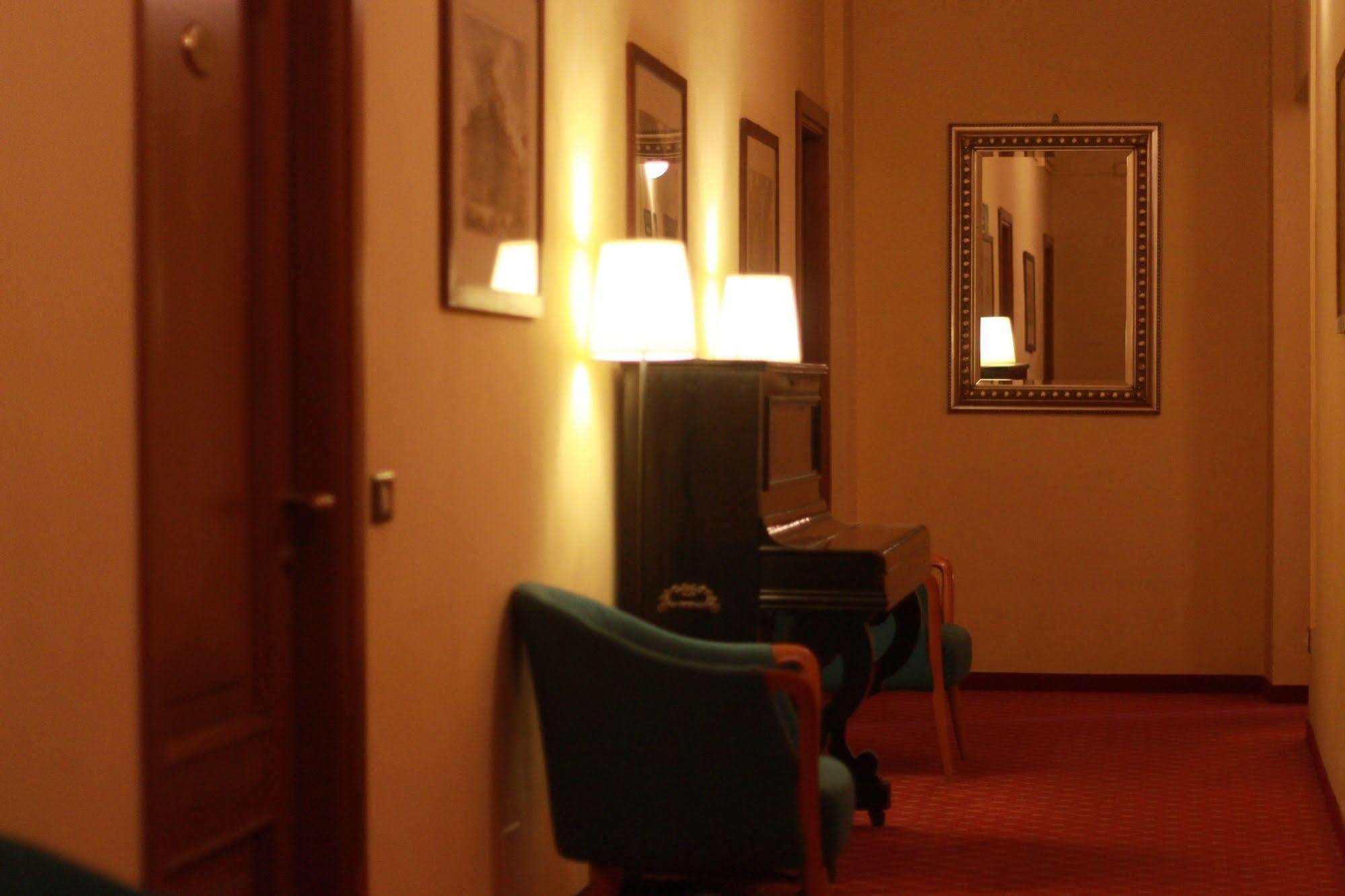 Hotel Portici Vicoforte エクステリア 写真